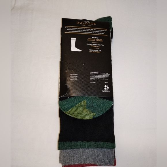 Gold Toe MEN'S Soft Comfy Crew Socks, 3 Pair. Christmas Dogs, Solid Gray, Trucks - Picture 4 of 7
